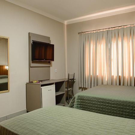 Hotel Trevo Cascavel ภายนอก รูปภาพ