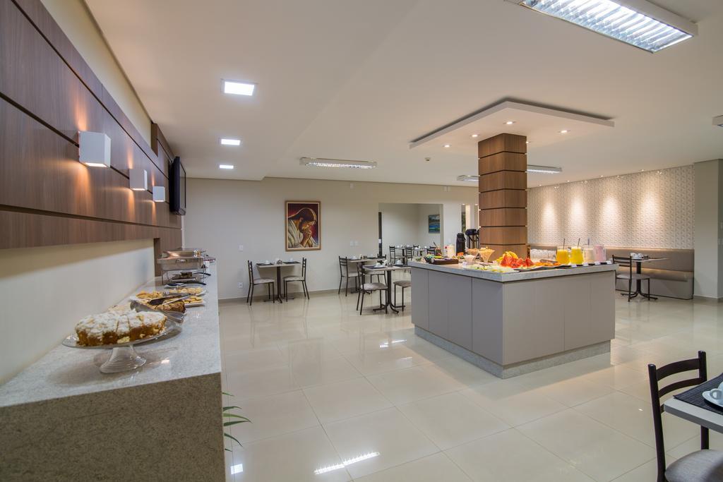 Hotel Trevo Cascavel ภายนอก รูปภาพ